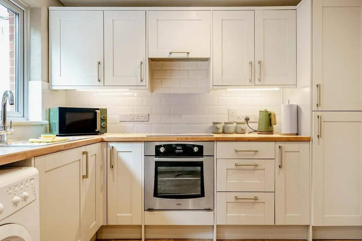 Belfast Stylish City Retreat 2Br בריטניה