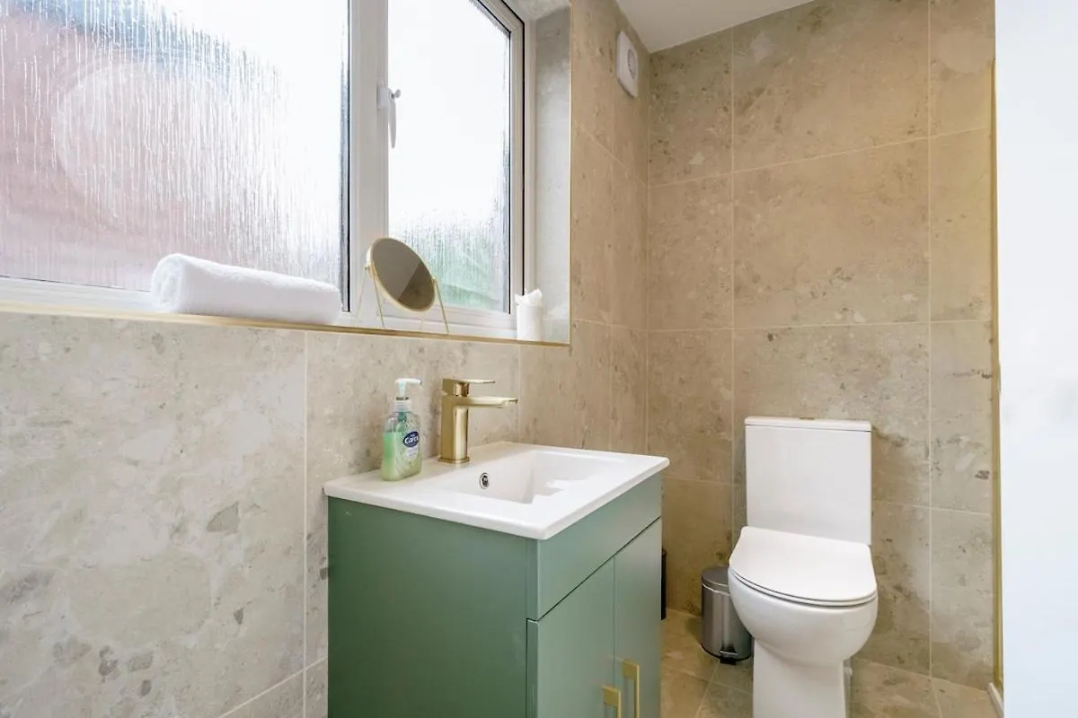 Belfast Stylish City Retreat 2Br 0*,